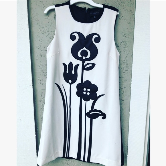 Victoria Beckham dress - Picture 1 of 3